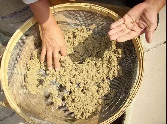 艾灸知识 | 自制艾绒艾条的方法